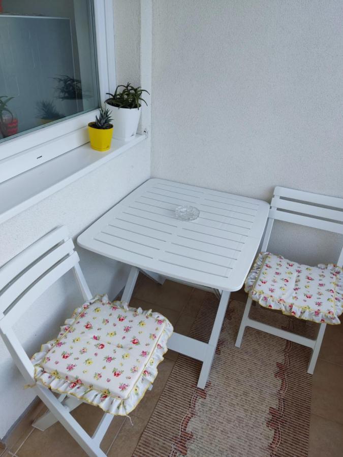 פלוזינה Apartman Dunja מראה חיצוני תמונה