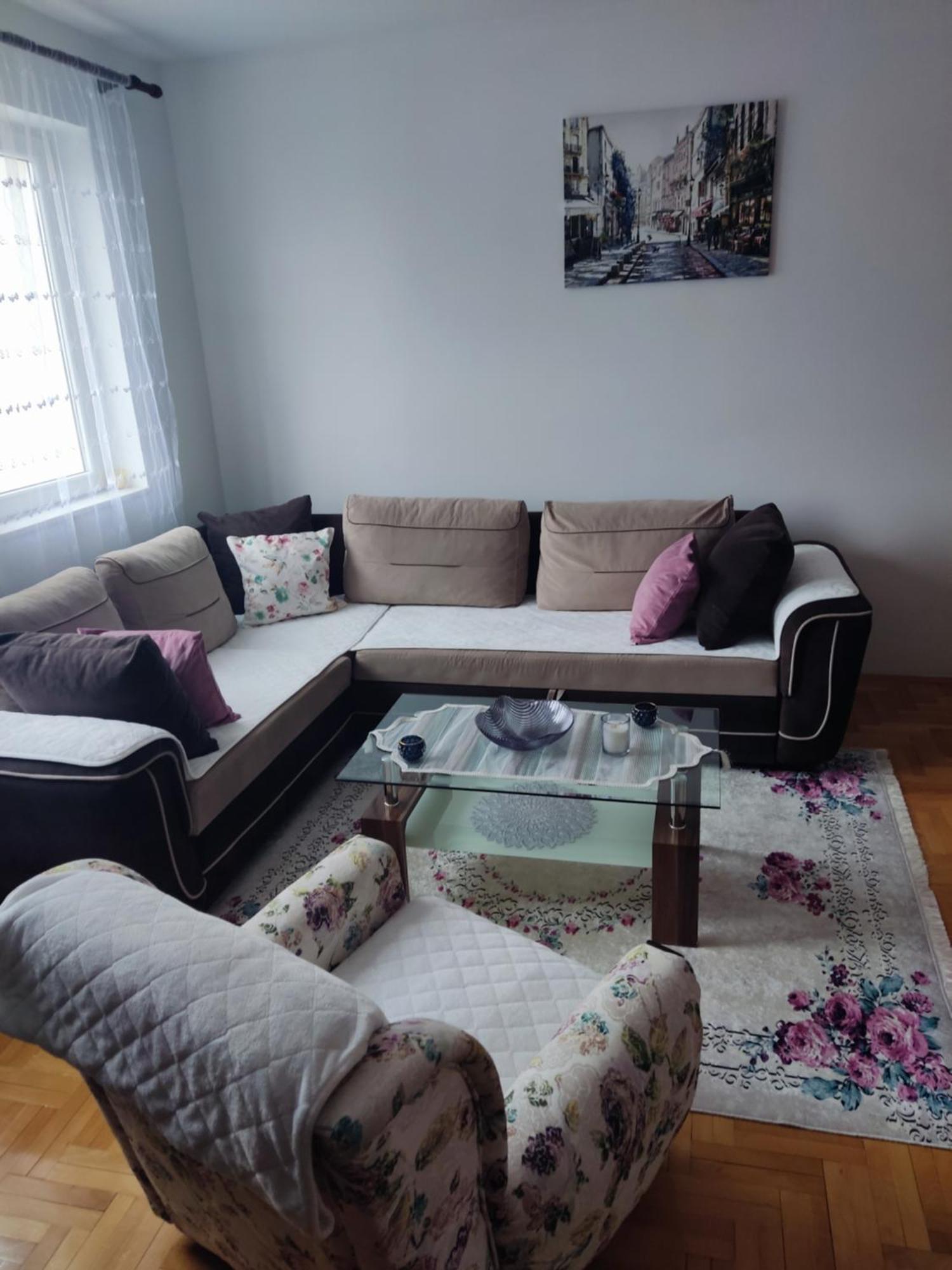 פלוזינה Apartman Dunja מראה חיצוני תמונה