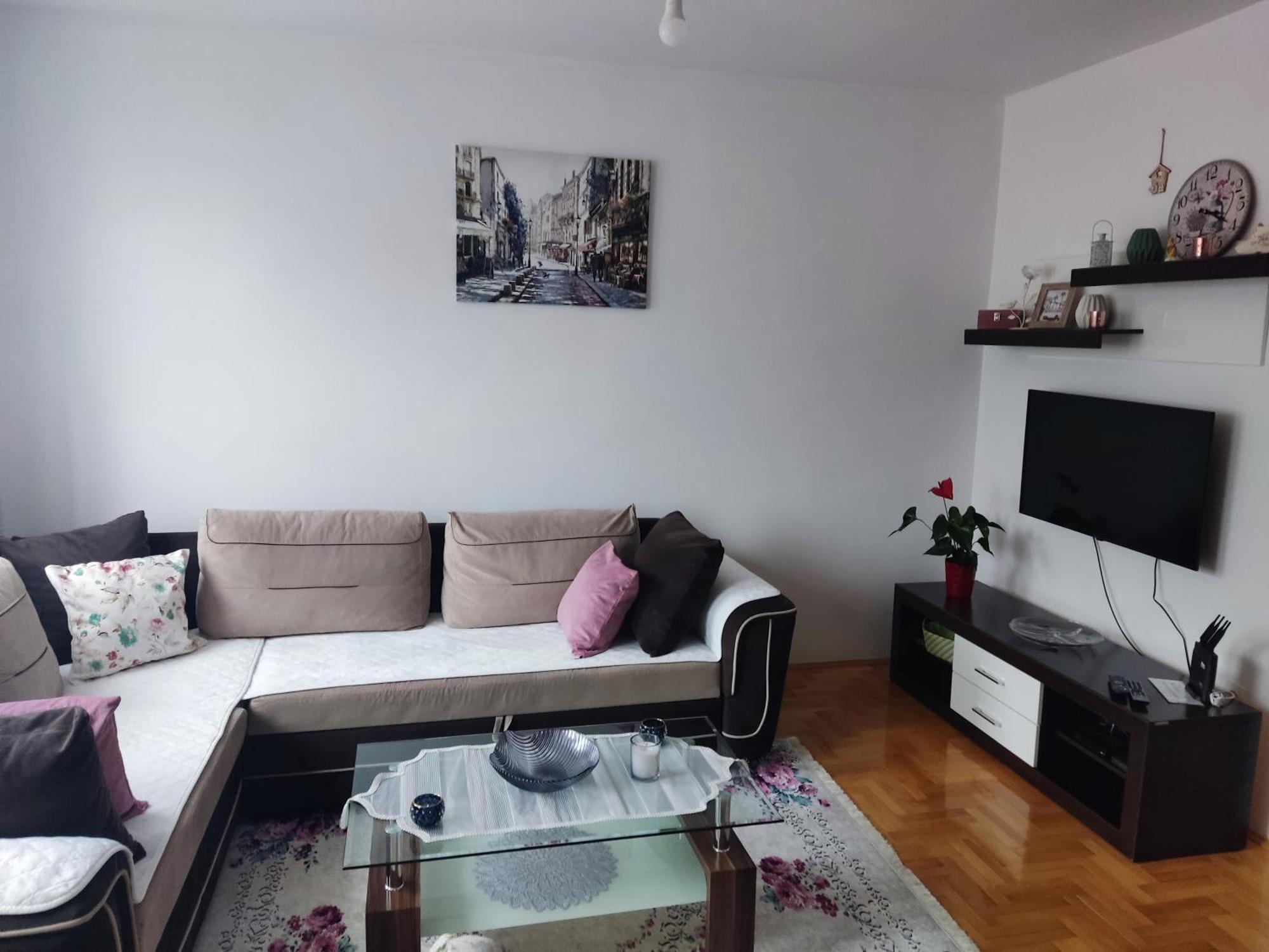 פלוזינה Apartman Dunja מראה חיצוני תמונה